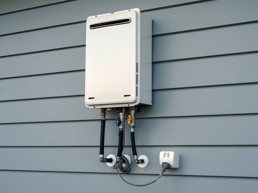Pros and cons of tankless water heaters